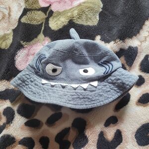 Baby shark bucket hat 🦈